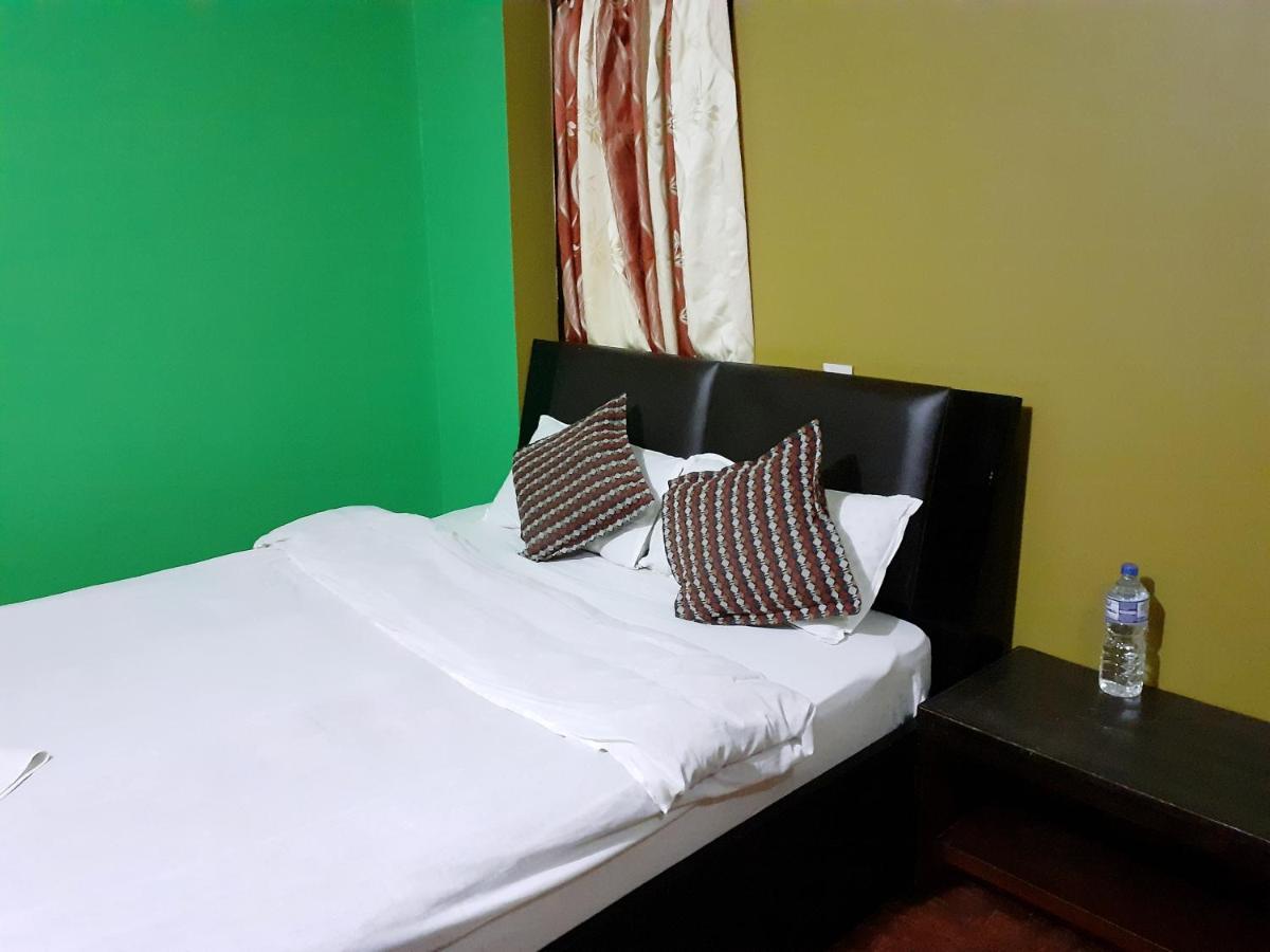 Ambience House Hotel Lalitpur Bagian luar foto