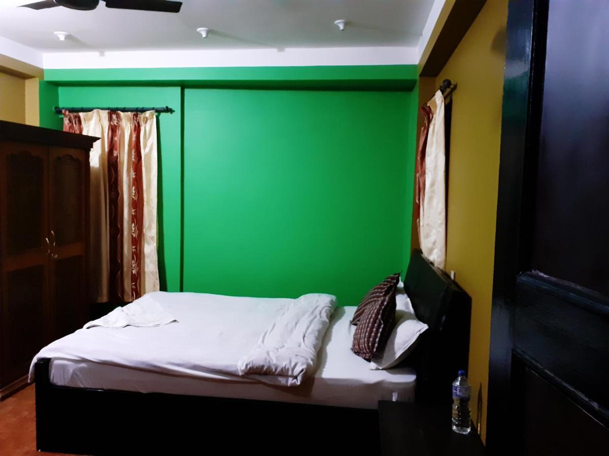 Ambience House Hotel Lalitpur Bagian luar foto